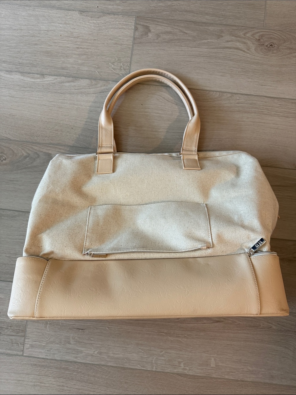 BEIS “The Weekender” in Beige - Picture 8 of 9